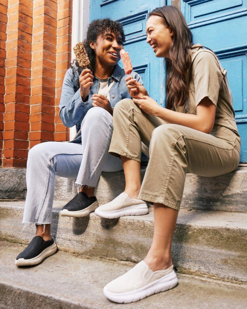 Monica for Dearfoams